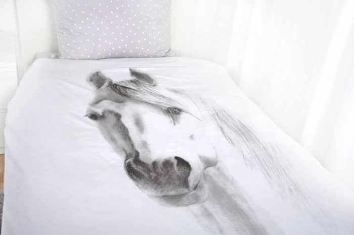 Produktbild Bettwäsche Pferd Weiß Ausschnitt Decke und Kissen